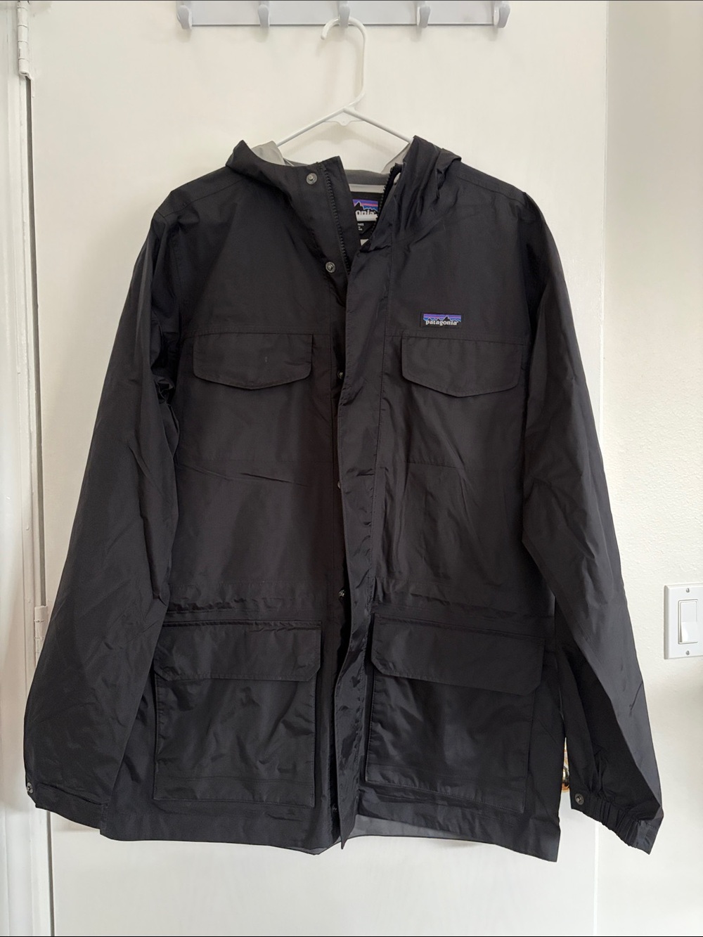 Patagonia Men's Torrentshell Parka Black Waterproof Hooded Rain Jacket